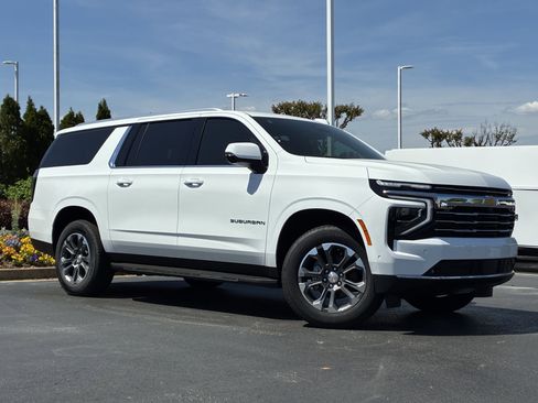 New 2026 Chevrolet Suburban LT w/ Comfort Package RWD image 2