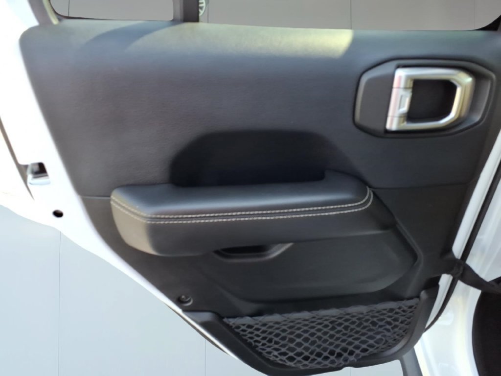 Used 2018 Jeep Wrangler Unlimited Rubicon AWD/4WD image 22
