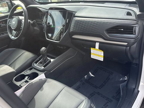 Used 2025 Subaru Forester Limited w/ Protection Package (1PH) image 11