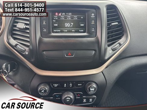 Used 2016 Jeep Cherokee Sport w/ Cold Weather Group image 12
