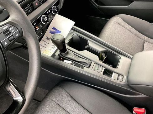 Certified 2025 Honda Accord LX image 15