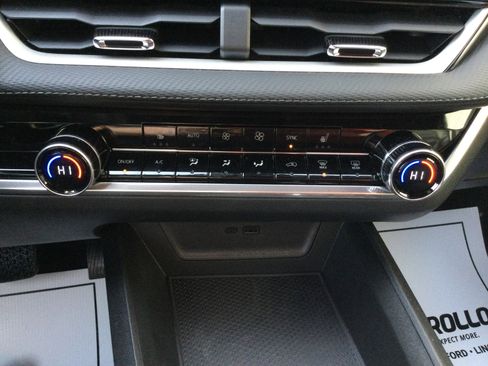 New 2026 Chevrolet Equinox LT image 11