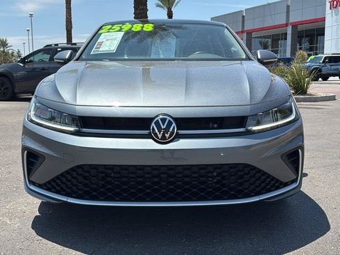 Used 2025 Volkswagen Jetta SEL FWD image 2