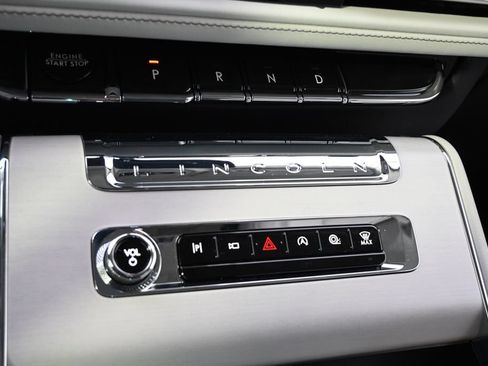 New 2026 Lincoln Aviator Reserve AWD/4WD image 32