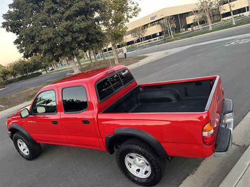 Used 2004 Toyota Tacoma PreRunner image 11