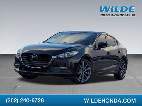 Used 2018 MAZDA MAZDA3 Touring image 1