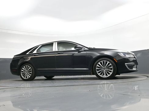 Used 2019 Lincoln MKZ Premiere image 30