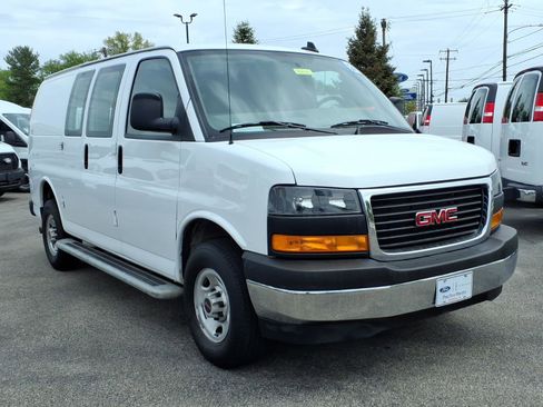 Used 2024 GMC Savana 2500 w/ Driver Convenience Package RWD image 1