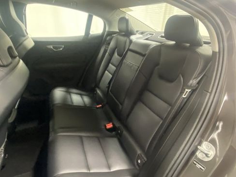 Certified 2025 Volvo S60 B5 Core image 13