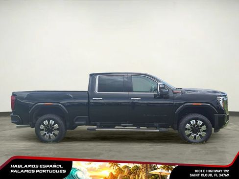 New 2026 GMC Sierra 2500 Denali w/ Denali Reserve Package AWD/4WD image 8