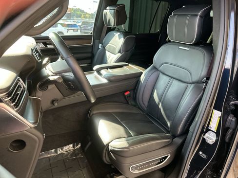 New 2022 Jeep Grand Wagoneer Series II image 11
