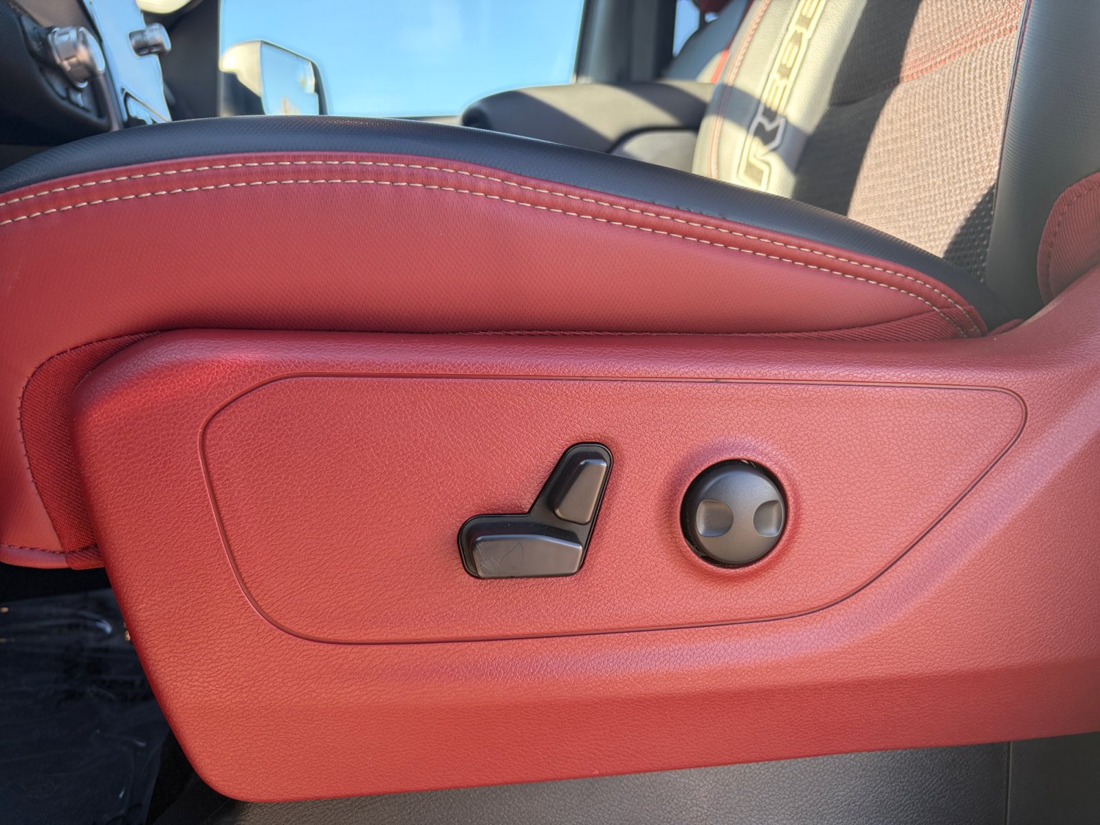 Used 2025 RAM 1500 Rebel w/ Rebel Level 1 Equipment Group AWD/4WD image 15