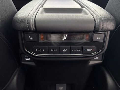 New 2026 Toyota Grand Highlander Limited image 39