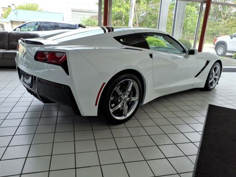 Used 2015 Chevrolet Corvette Stingray Coupe w/ 2LT Preferred Equipment Group RWD image 6