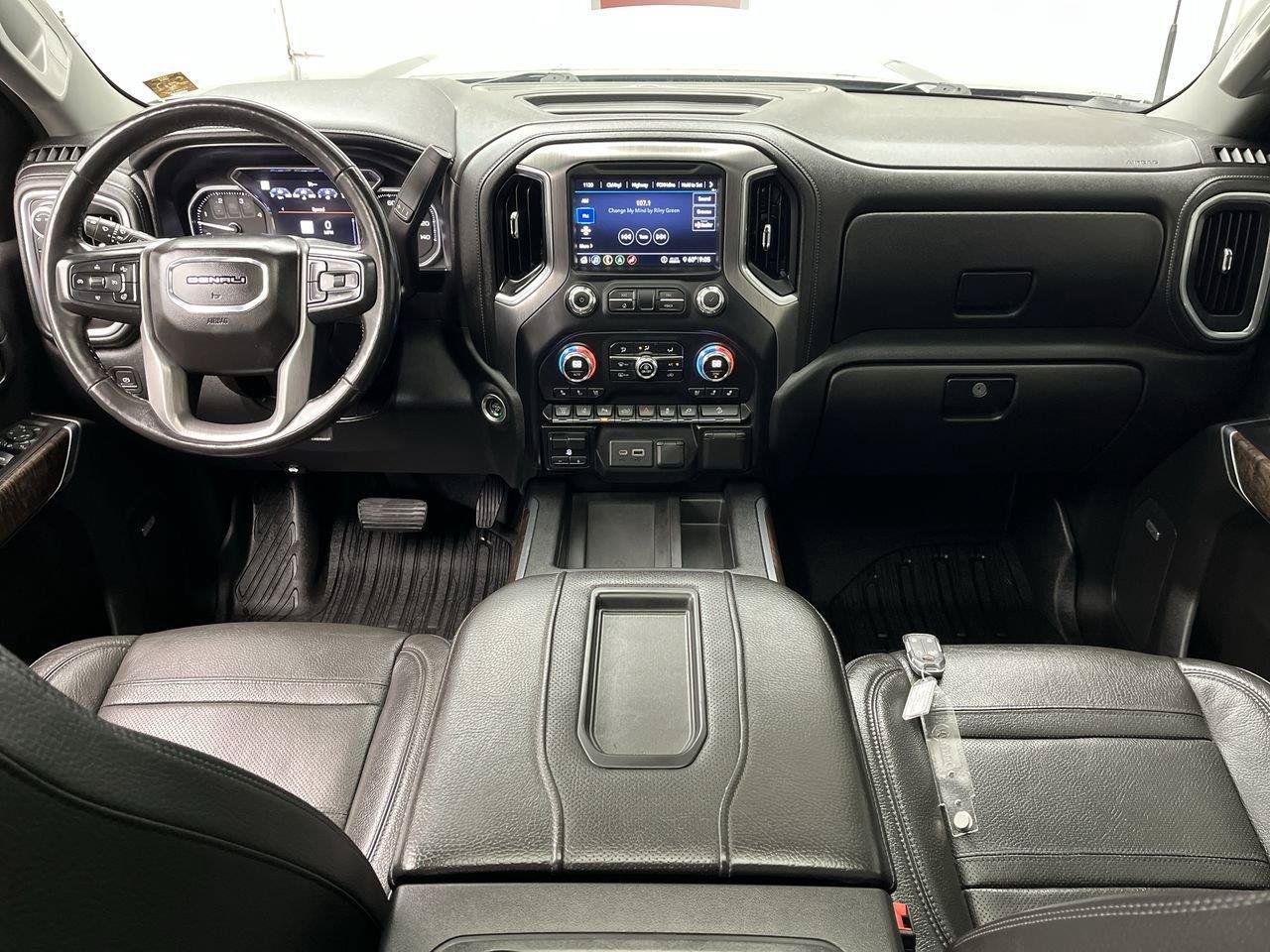 Used 2020 GMC Sierra 2500 Denali w/ Denali Ultimate Package AWD/4WD image 4