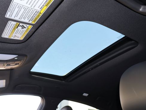 Certified 2023 INFINITI QX55 Essential image 5