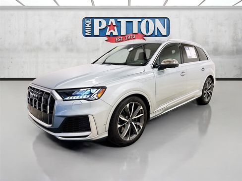 Used 2023 Audi SQ7 Prestige w/ Prestige Package AWD/4WD image 3