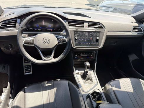 Certified 2024 Volkswagen Tiguan SE R-Line FWD image 7
