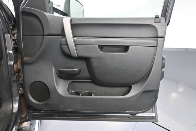 Used 2011 Chevrolet Silverado 2500 LT w/ Interior Plus Package AWD/4WD image 33
