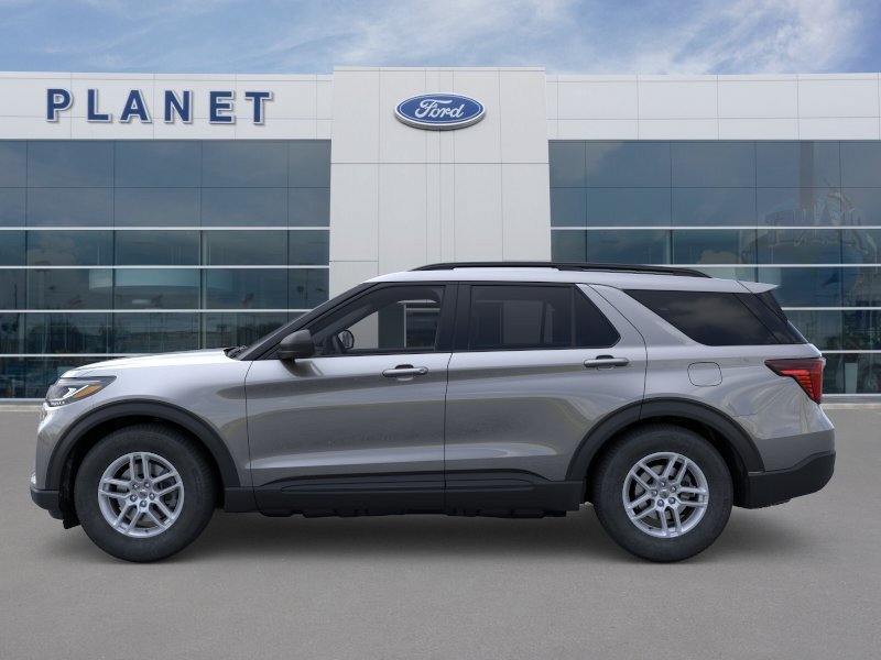 New 2026 Ford Explorer Active RWD image 3