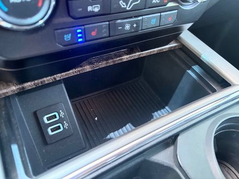Used 2017 Ford F250 Lariat w/ Chrome Package AWD/4WD image 23
