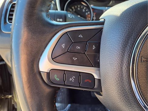 Used 2018 Jeep Compass Limited image 25