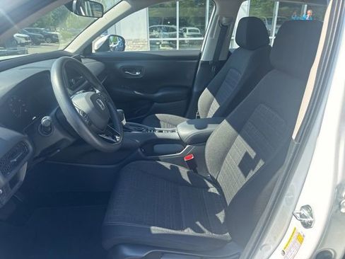 Certified 2023 Honda HR-V LX image 19
