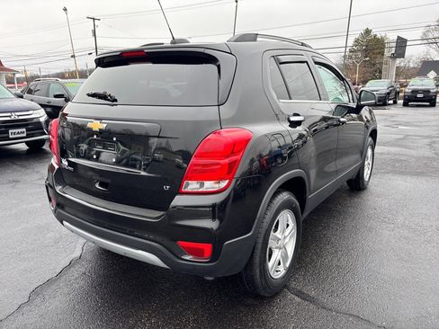 Used 2019 Chevrolet Trax LT w/ LT Convenience Package AWD/4WD image 8