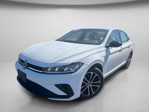 Used 2025 Volkswagen Jetta Sport FWD image 18
