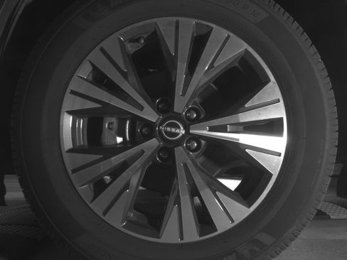 Used 2023 Nissan Rogue SV FWD image 11