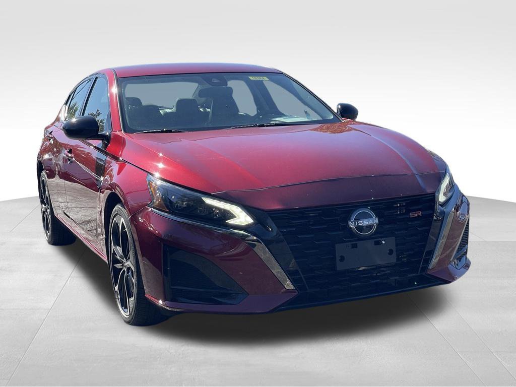 Certified 2023 Nissan Altima 2.5 SR AWD/4WD image 3