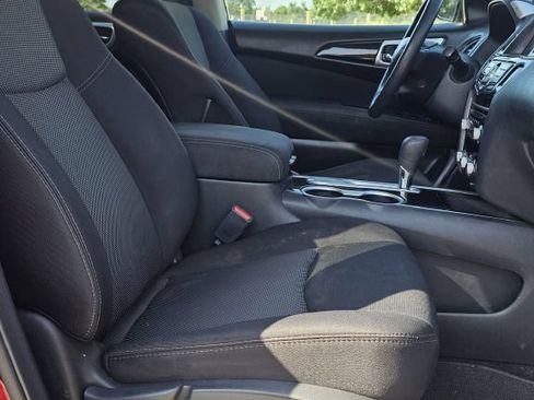Used 2017 Nissan Pathfinder S FWD image 8