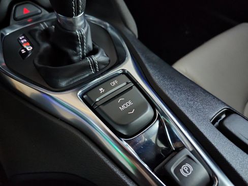 Used 2022 Chevrolet Camaro SS RWD image 22