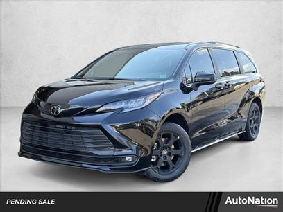 New 2026 Toyota Sienna XLE Woodland Edition