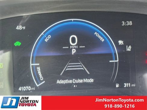 Used 2025 Toyota Camry SE image 19