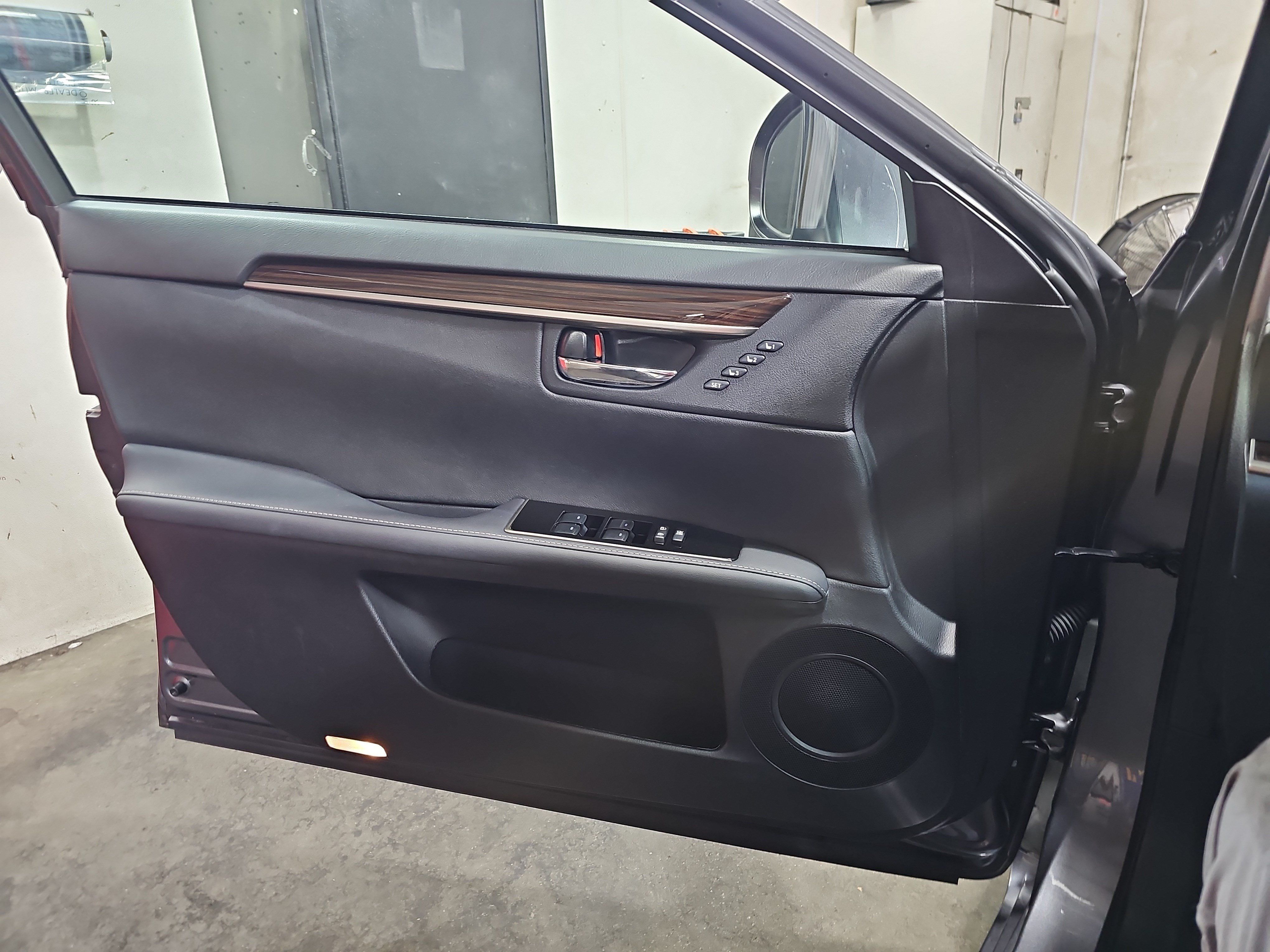 Used 2018 Lexus ES 350 w/ Luxury Package w/Wood Trim FWD image 27