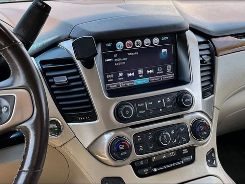 Used 2019 GMC Yukon Denali w/ Denali Ultimate Package AWD/4WD image 7
