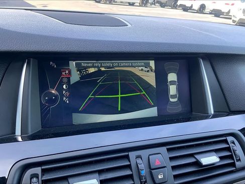 Used 2014 BMW 550i Sedan image 28