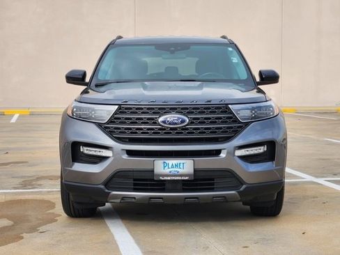 Used 2022 Ford Explorer XLT w/ Equipment Group 202A image 2