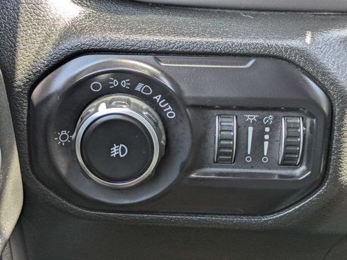 Used 2018 Jeep Wrangler Unlimited Sport S AWD/4WD image 24