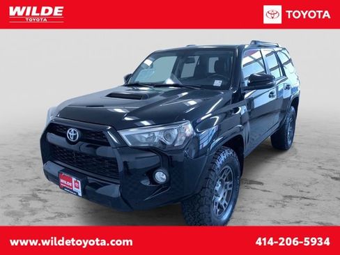 Used 2017 Toyota 4Runner TRD Off-Road Premium image 1