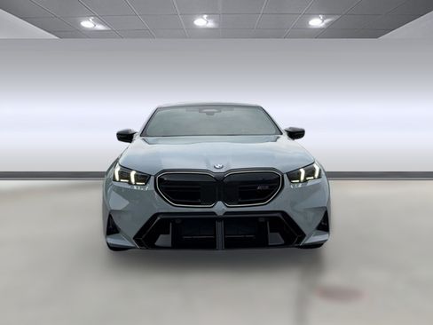 New 2027 BMW M5 w/ Executive Package AWD/4WD image 5