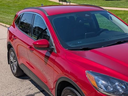 Used 2020 Ford Escape SEL AWD/4WD image 11
