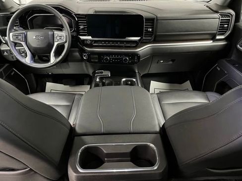 Used 2025 Chevrolet Silverado 1500 RST AWD/4WD image 25
