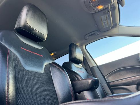 Used 2019 Jeep Compass Trailhawk image 17