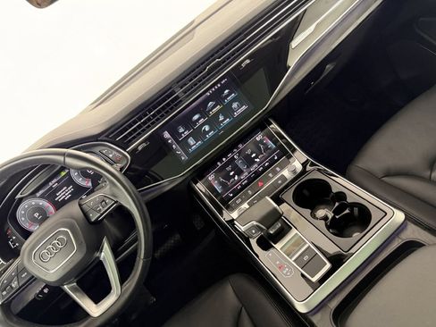 Used 2023 Audi Q7 3.0T Premium AWD/4WD image 39