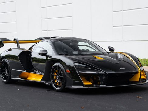 Used 2019 McLaren Senna image 4