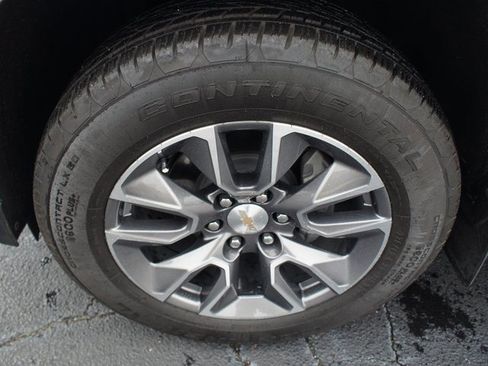 Certified 2024 Chevrolet Tahoe LS image 24