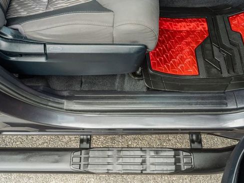 Used 2018 Toyota Tundra SR5 w/ TRD Off Road Package image 41