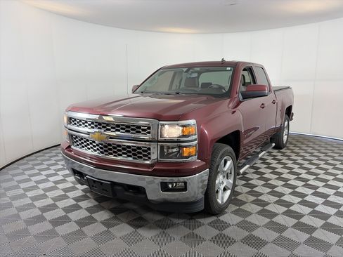 Used 2014 Chevrolet Silverado 1500 LT w/ LT Convenience Package AWD/4WD image 2